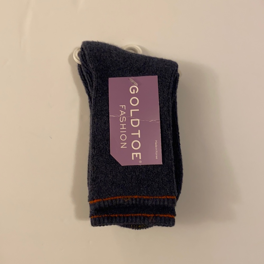 NWT GOLDTOE One Pair of Socks Blue Sock Size 9-11 Shoe Size 6-9